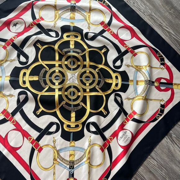 Hermes Eperon D'Or Forever Silk Scarf 90 - Picture 3 of 8